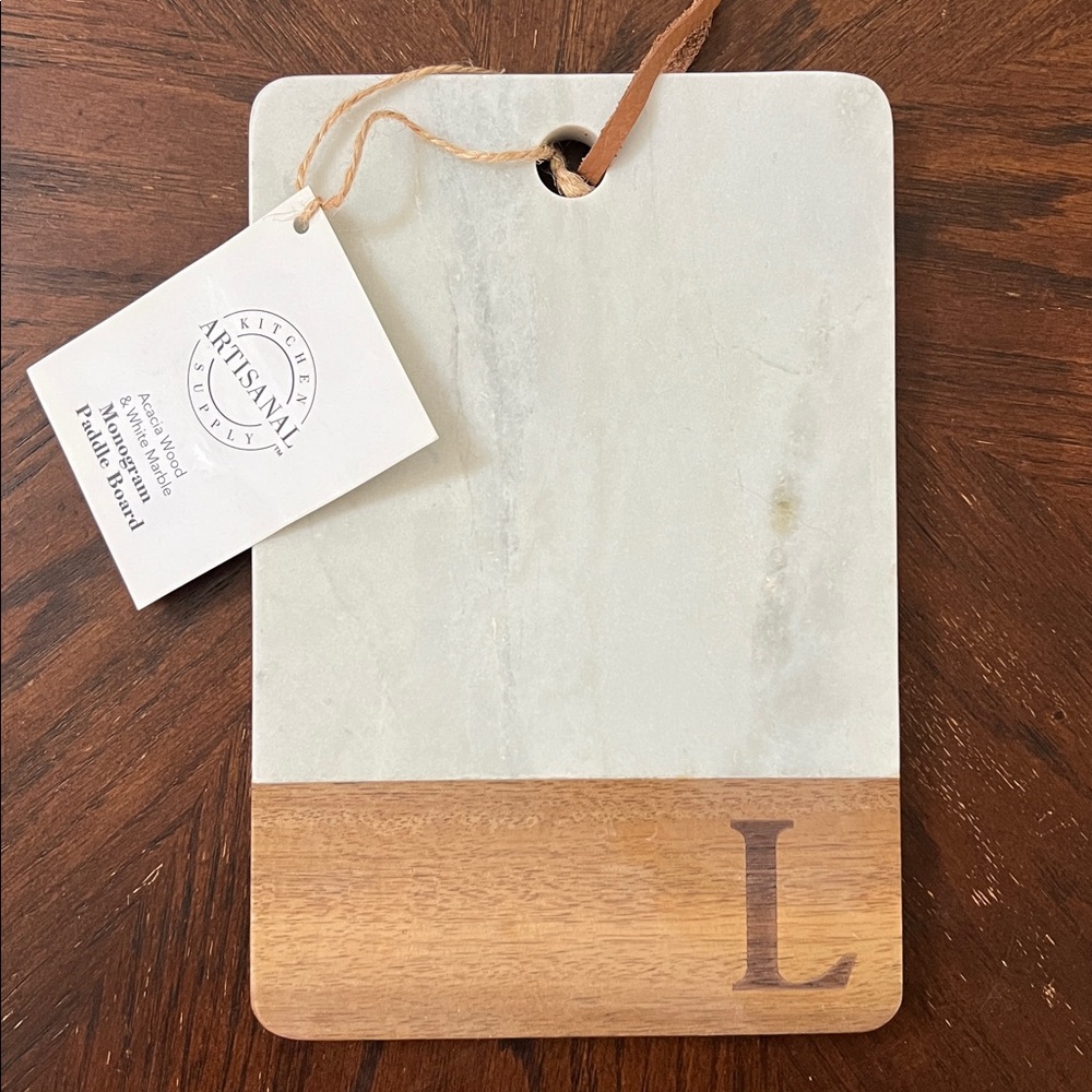 Artisanal Cutting Board Acacia Wood & White Marble Monogram “L” Paddle Board NWT